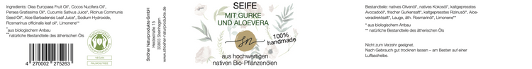 Etikett der handgemachten Seife mit Gurke und Aloevera mit hochwertigen Inhaltsstoffen und Anwendungshinweisen- Zutaten im Text beschrieben