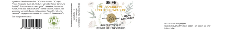 Etikett der handgemachten Seife mit Sanddornöl und Bienenwachs - ohne ätherische Öle mit hochwertigen Inhaltsstoffen und Anwendungshinweisen- Zutaten im Text beschrieben